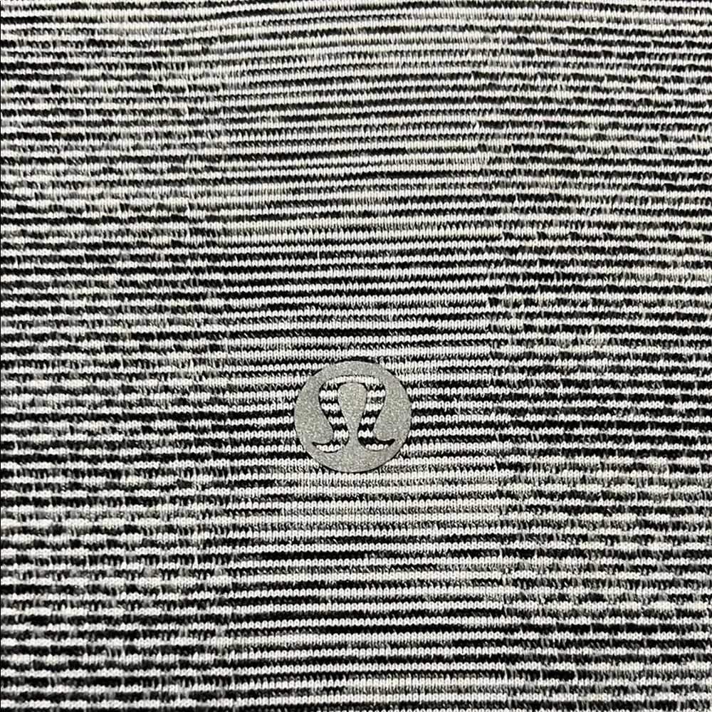 Lululemon Athletica Gray Long Sleeve Tee